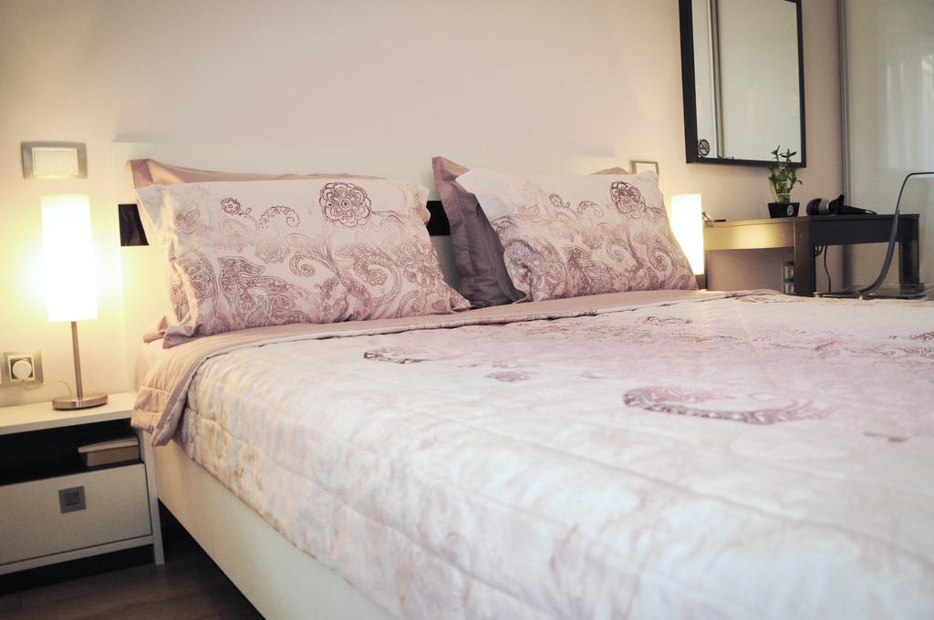 Derelli Deluxe And Derelli Adorable Apartemen *