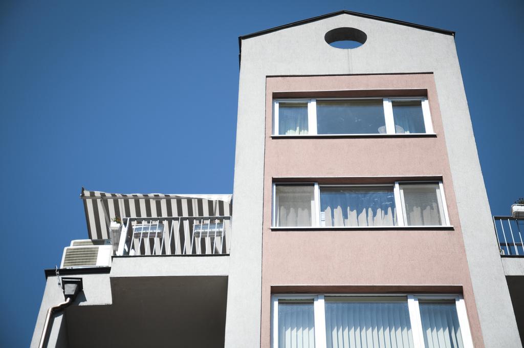 Derelli Deluxe And Derelli Adorable Appartement *